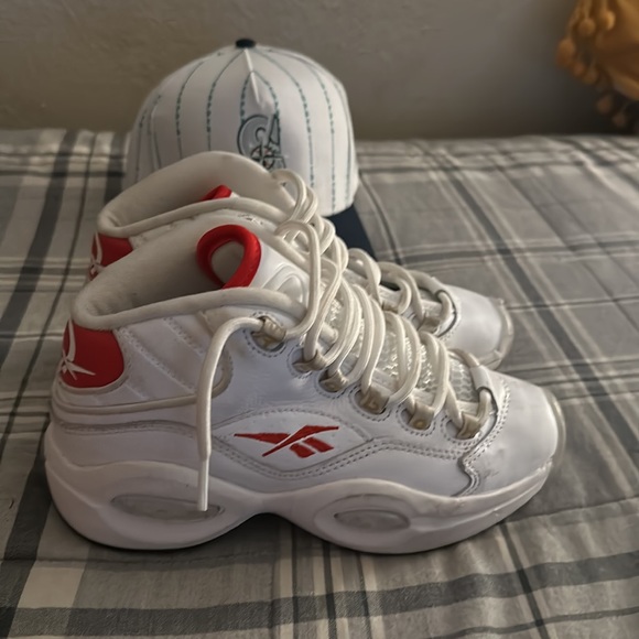 Reebok Question Iverson Dr.J Size 3.5Y - Picture 2 of 7